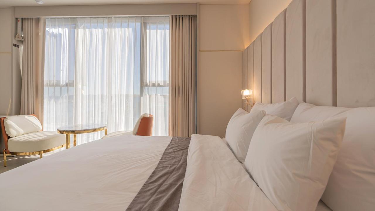 Yeongdo Grandbern Hotel ปูซาน ภายนอก รูปภาพ
