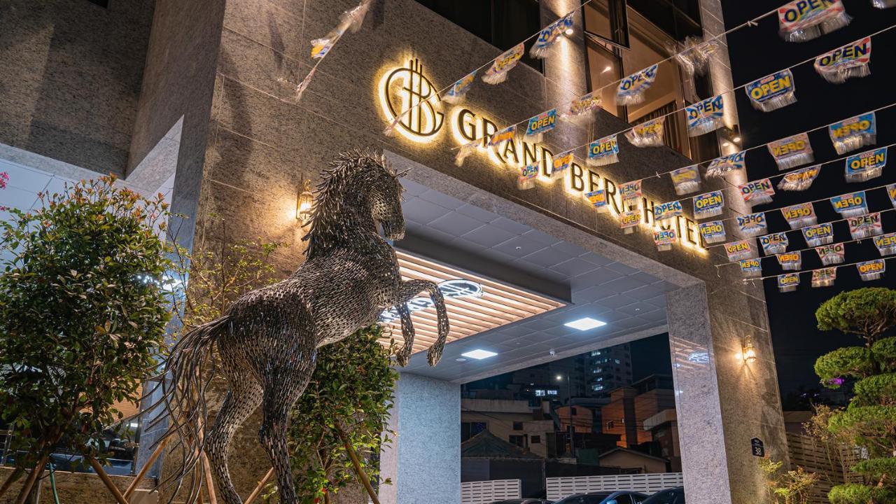 Yeongdo Grandbern Hotel ปูซาน ภายนอก รูปภาพ