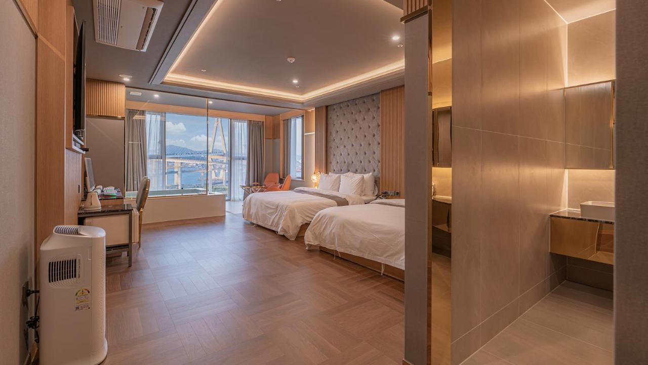 Yeongdo Grandbern Hotel ปูซาน ภายนอก รูปภาพ