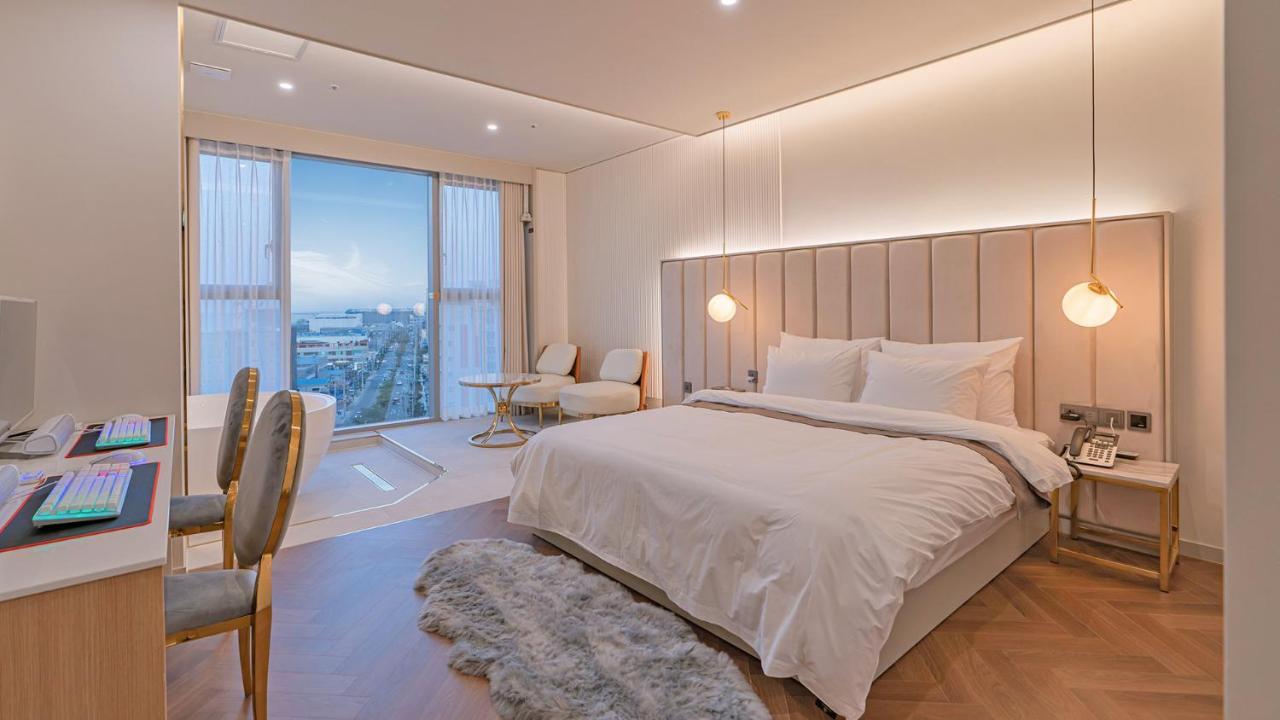 Yeongdo Grandbern Hotel ปูซาน ภายนอก รูปภาพ